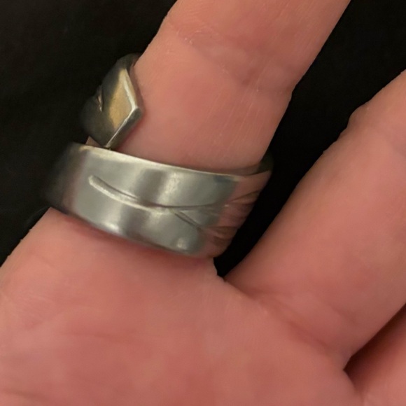 Elegant Silver Wrap Ring hand crafted spoon ring vintage silverware - Picture 6 of 6